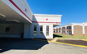 Traveler'S Place Inn & Suites